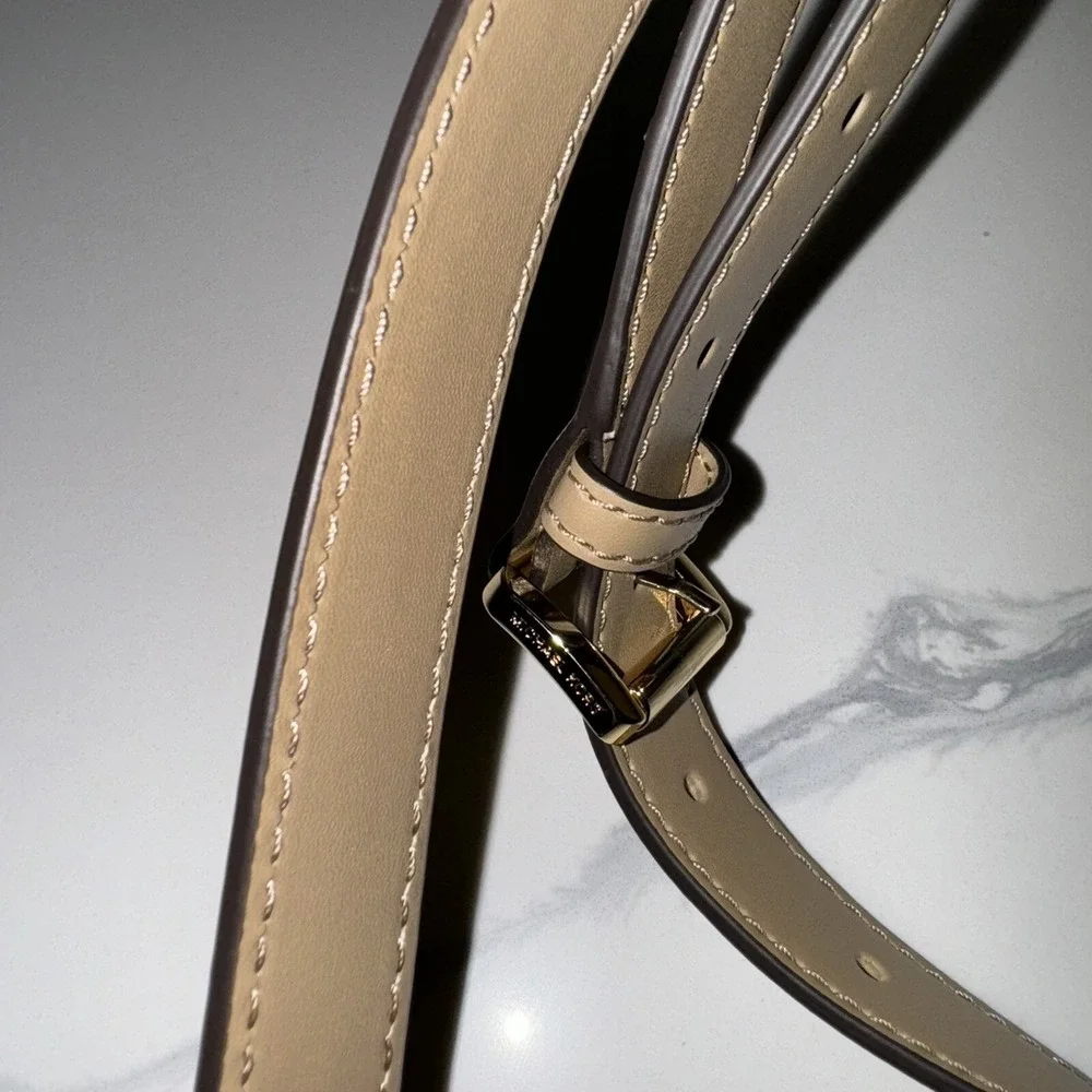 Michael Kors MK Samira Tan Purse Camel Flap Crossbody Messenger Handbag Brown